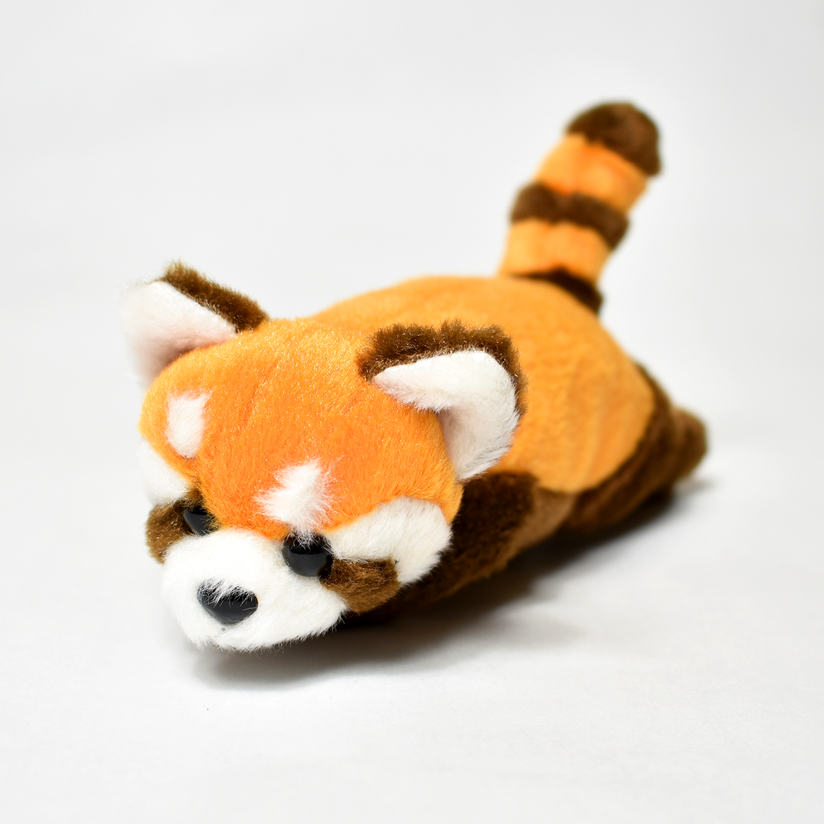 Japan Begging Red Panda Plush Toy | RARE FIND ZAKKA