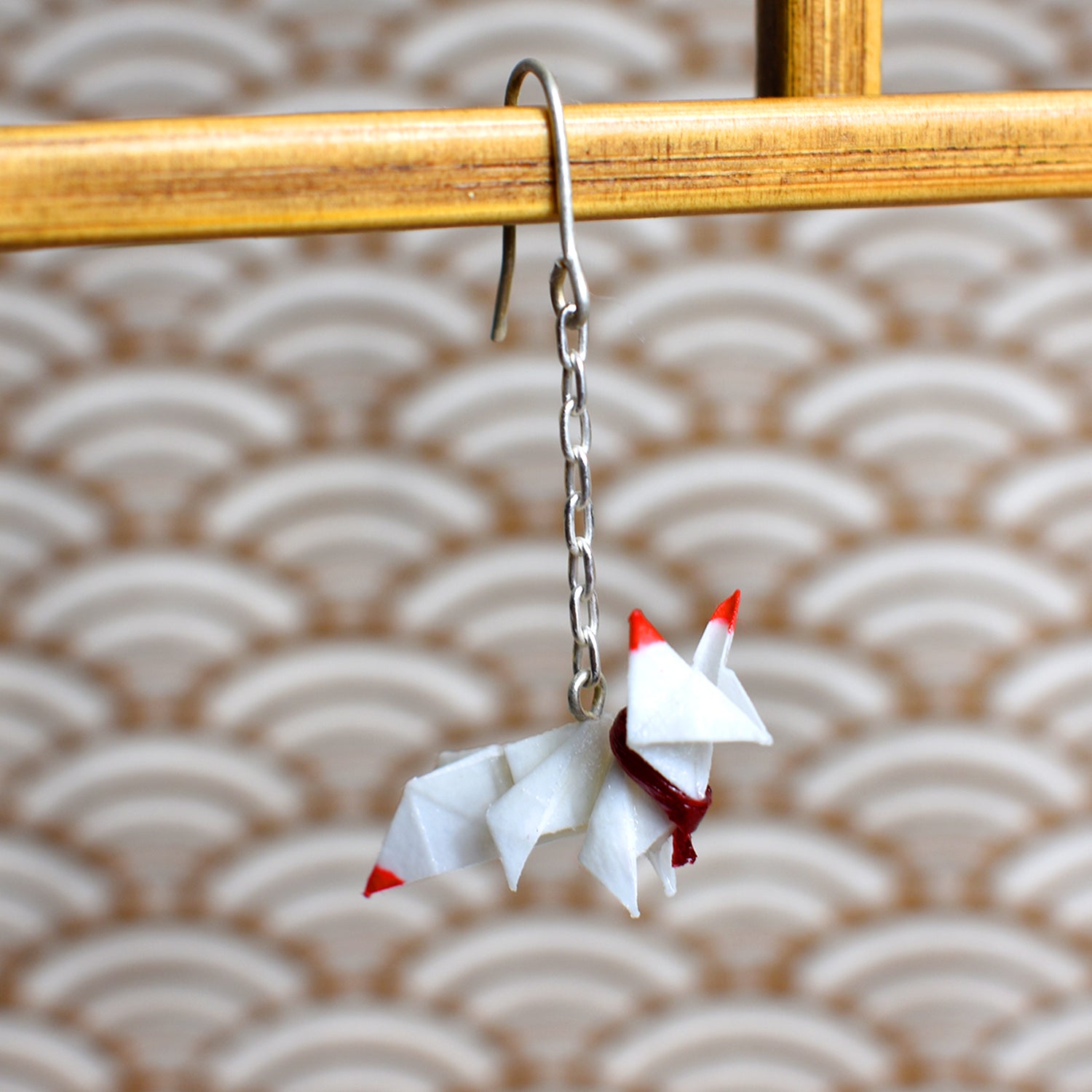 二尾白狐狸與日本紅葉 摺紙耳針耳環