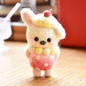 しらたま工房 Japanese Cute Handmade Strawberry Soda Float Rabbit Needle Felted Figure RARE FIND ZAKKA